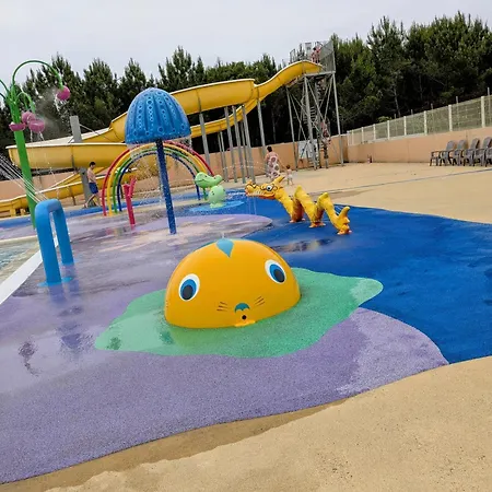 Mobil'home De Gamme Xxl Sous Les Pins !